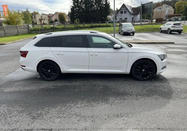 Skoda Superb cena 66000 przebieg: 236000, rok produkcji 2016 z Złotoryja małe 67